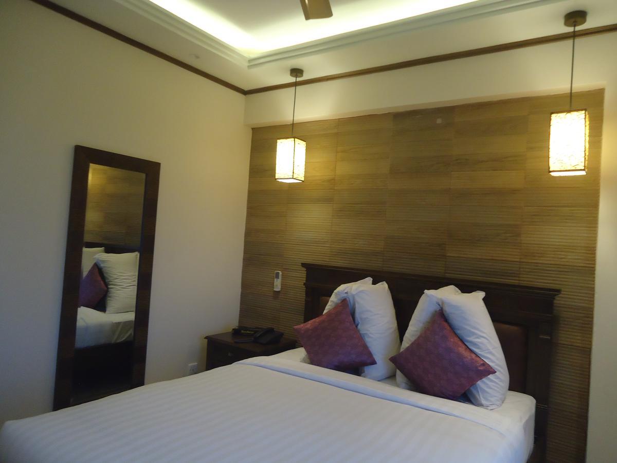 Neeshorgo Hotel & Resort ค็อกเซสบาซาร์ ภายนอก รูปภาพ