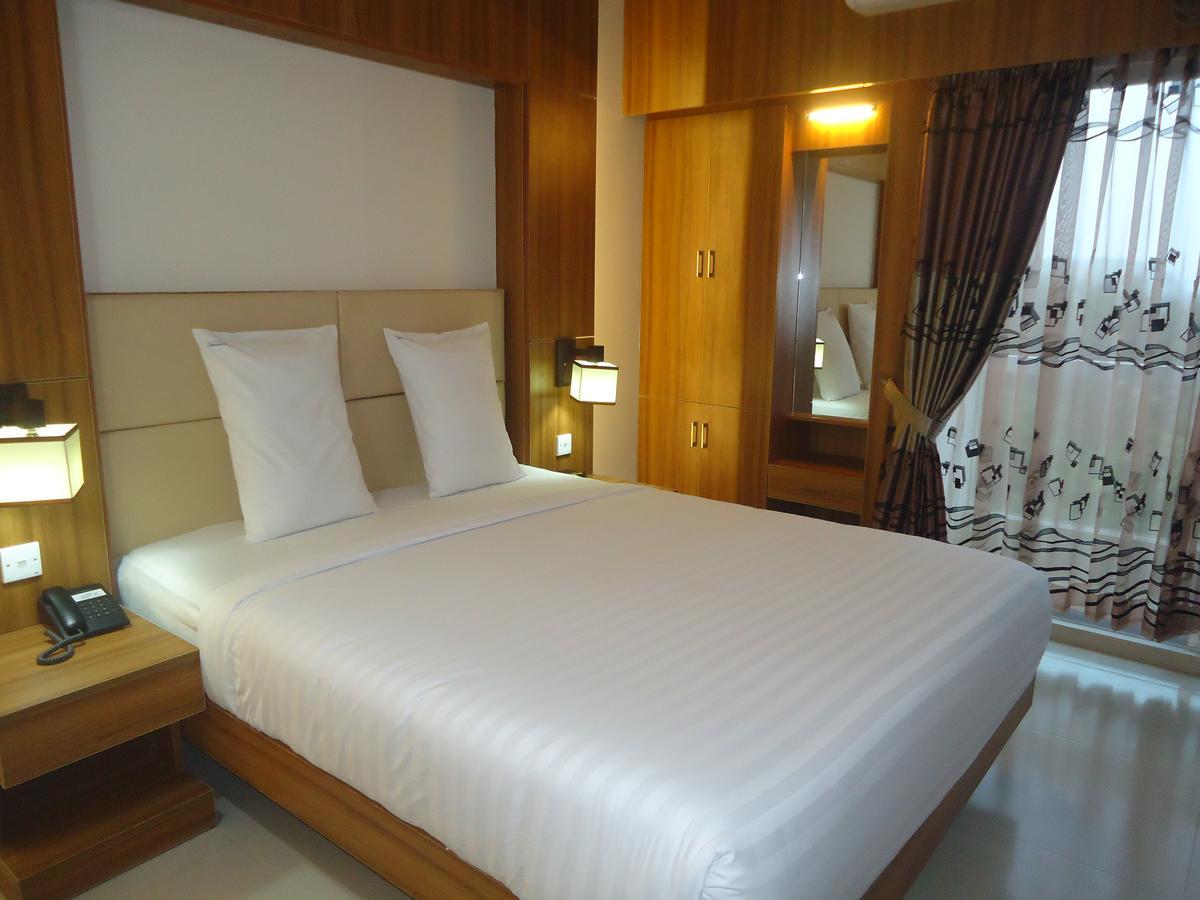 Neeshorgo Hotel & Resort ค็อกเซสบาซาร์ ภายนอก รูปภาพ