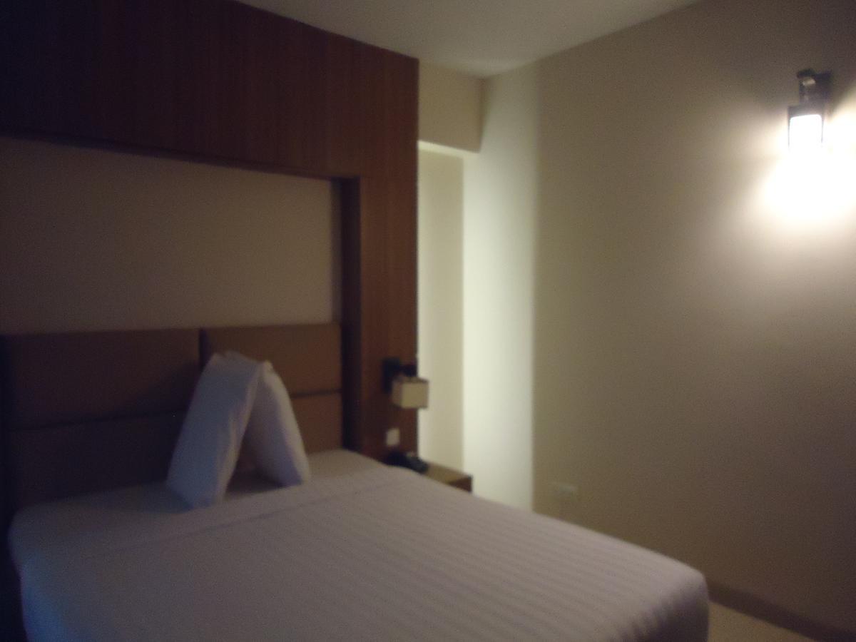 Neeshorgo Hotel & Resort ค็อกเซสบาซาร์ ภายนอก รูปภาพ