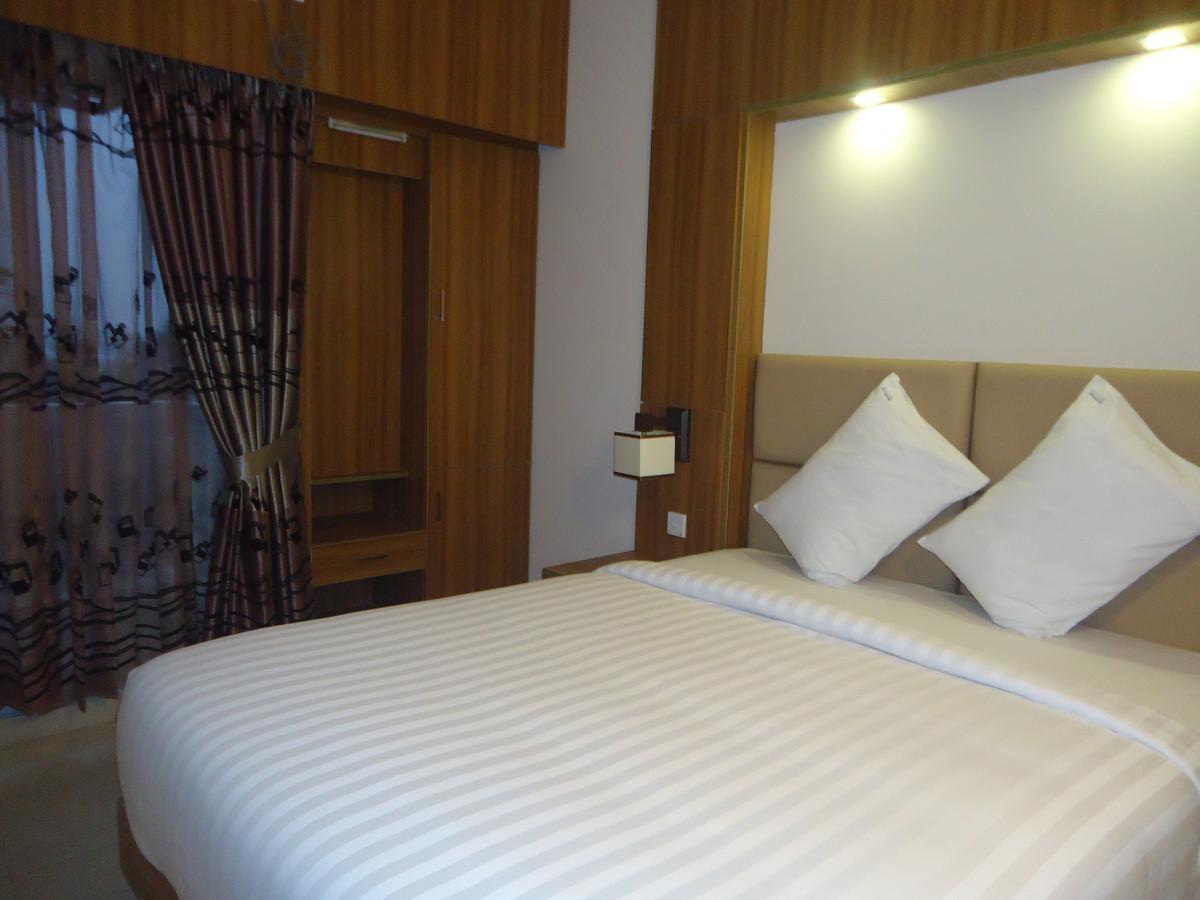 Neeshorgo Hotel & Resort ค็อกเซสบาซาร์ ภายนอก รูปภาพ