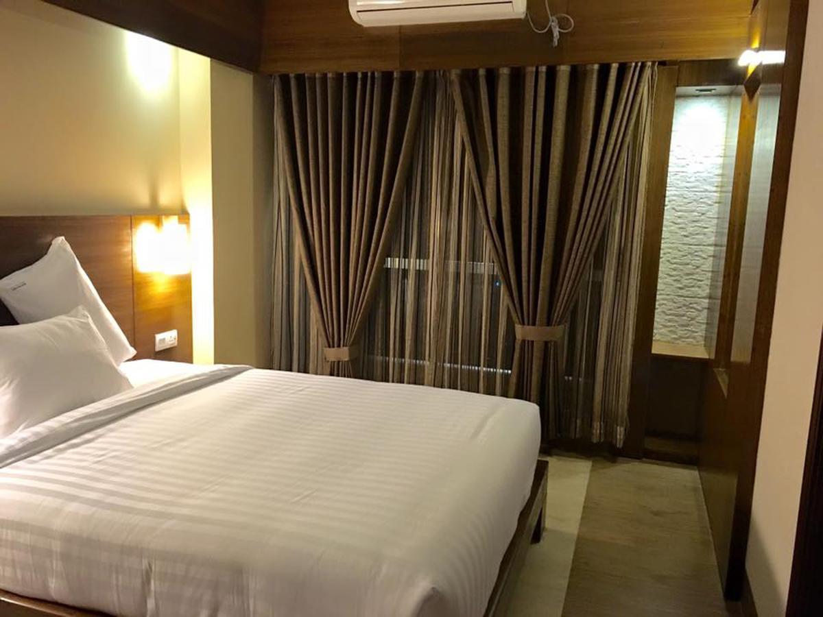 Neeshorgo Hotel & Resort ค็อกเซสบาซาร์ ภายนอก รูปภาพ