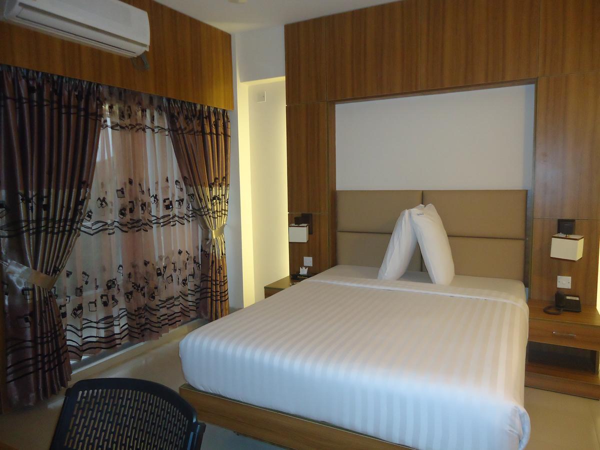 Neeshorgo Hotel & Resort ค็อกเซสบาซาร์ ภายนอก รูปภาพ